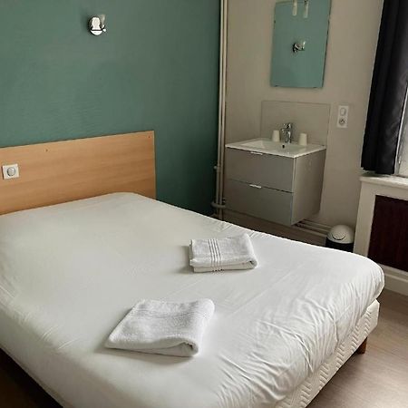 Hotel Aux Bons Amis Reims Exterior foto